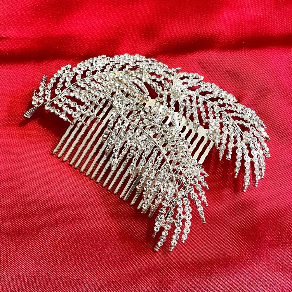 Luxurious Rhinestone Hair Comb - Picture 2 of 5